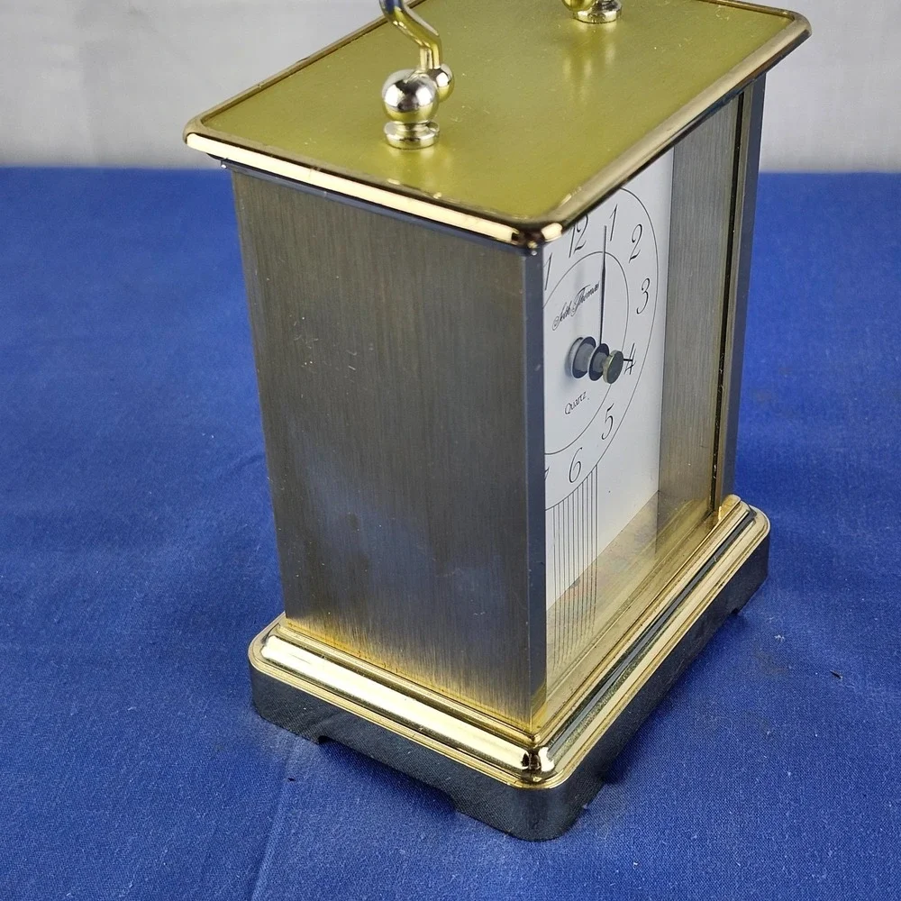 Vintage Seth Thomas CHERISH No. 242 Elegant Gold‎ Tone Mantel Shelf Table Clock